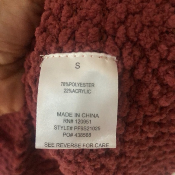 NWT Pink Rose V-Neck Long Sleeve Women’s Soft Sweater in Gothic Rose Color Sz S - Picture 6 of 12